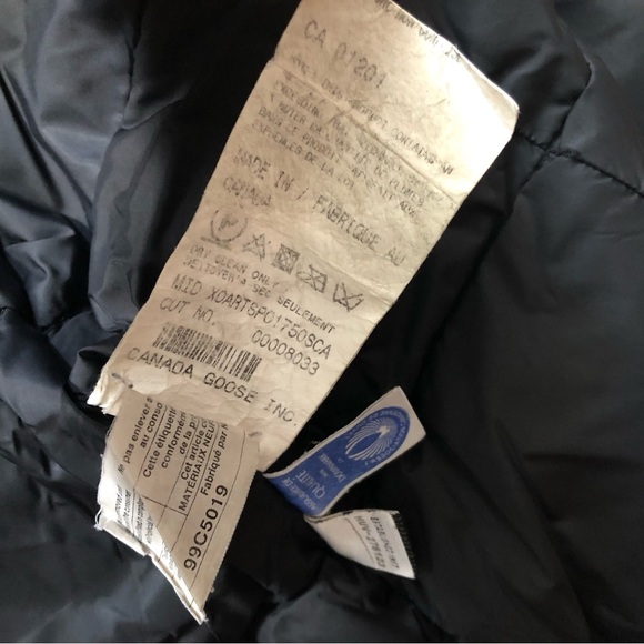 Authentic Canada Goose Arctic Program Long Goose Down Jacket in Military Green S - Picture 10 of 16